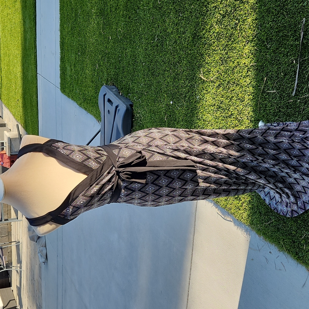 Banana Republic Dress - Picture 2 of 10